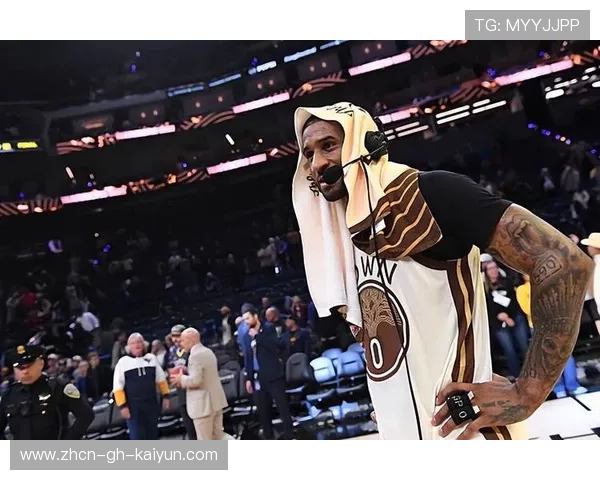 佩顿二世飞身封盖让全场目瞪口呆